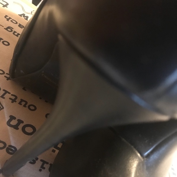 Sexy ankle boots. - Picture 5 of 5